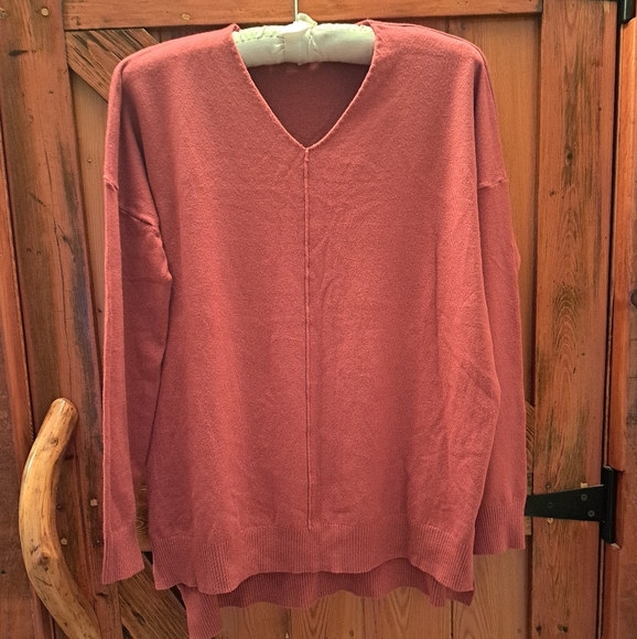 Tea n' Rose Oversized Sweater in Light Orange/Rust - Picture 1 of 4